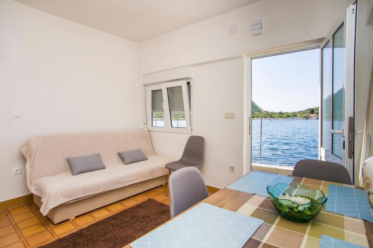 Apartment Pascal Janjina Esterno foto
